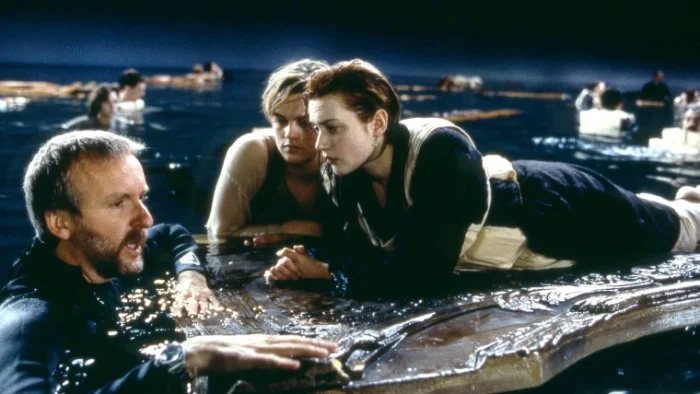 Director explains the door scene to Jack and Rose during the Titanic finale